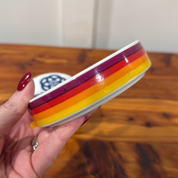 Vtg Walt Disney World Epcot Center Retro Ceramic Striped Trinket Box & Ashtray - Picture 3 of 8